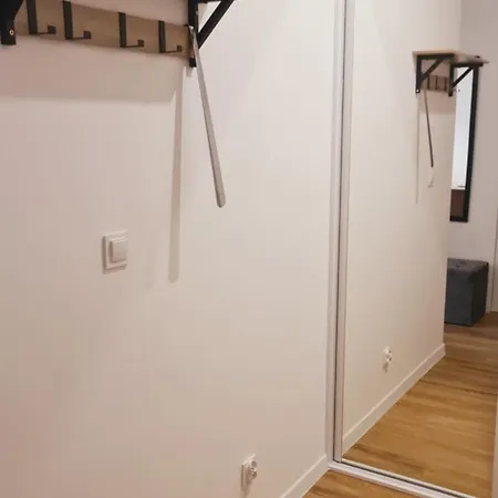 2 Ustronnie - 5d Apartment